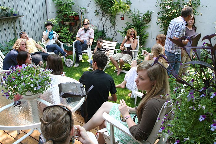 Coffee and tea at the Fountains' on Sunday afternoon
